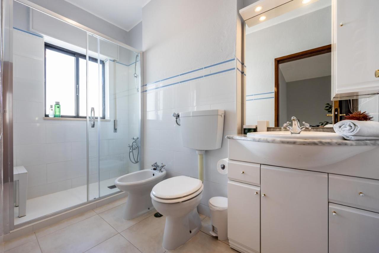 Bay View Townhouse Villa Salema Bagian luar foto