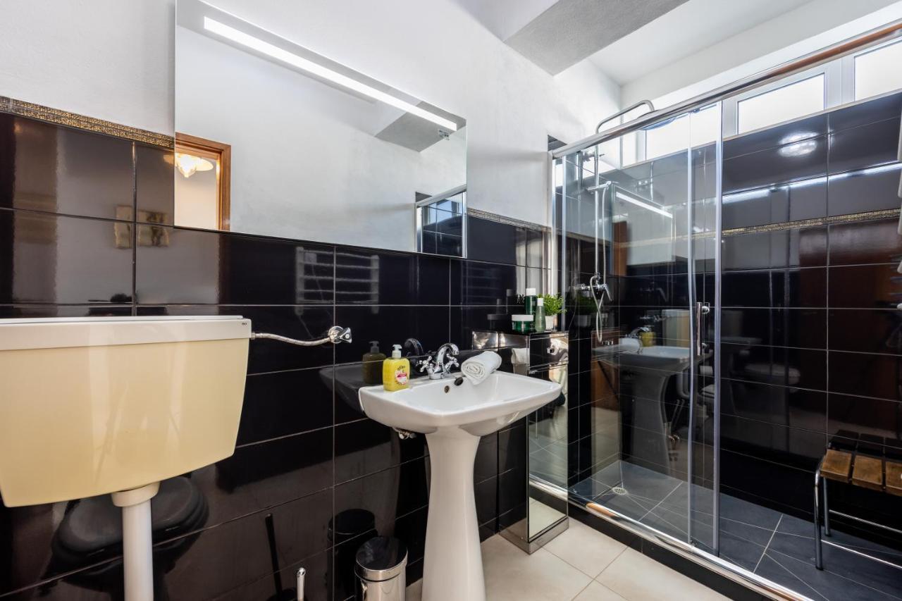 Bay View Townhouse Villa Salema Bagian luar foto